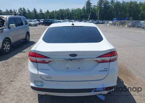2018 Ford Fusion Hybrid Se z USA, uszkodzony, nr VIN 3FA6P0LU9JR221317
